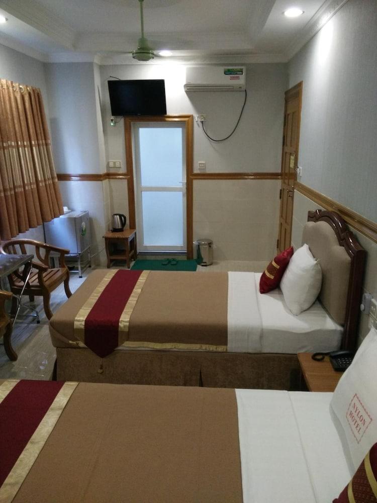Hotel Nylon Mandalay Exteriör bild