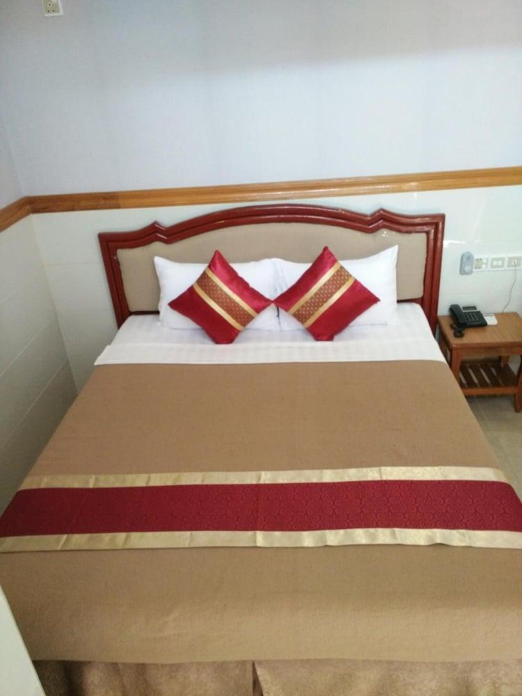 Hotel Nylon Mandalay Exteriör bild