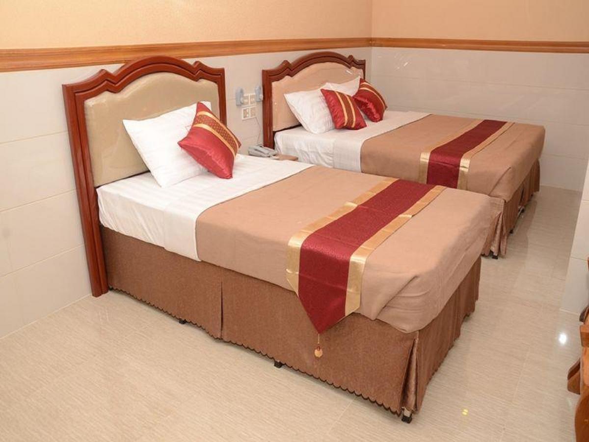 Hotel Nylon Mandalay Exteriör bild