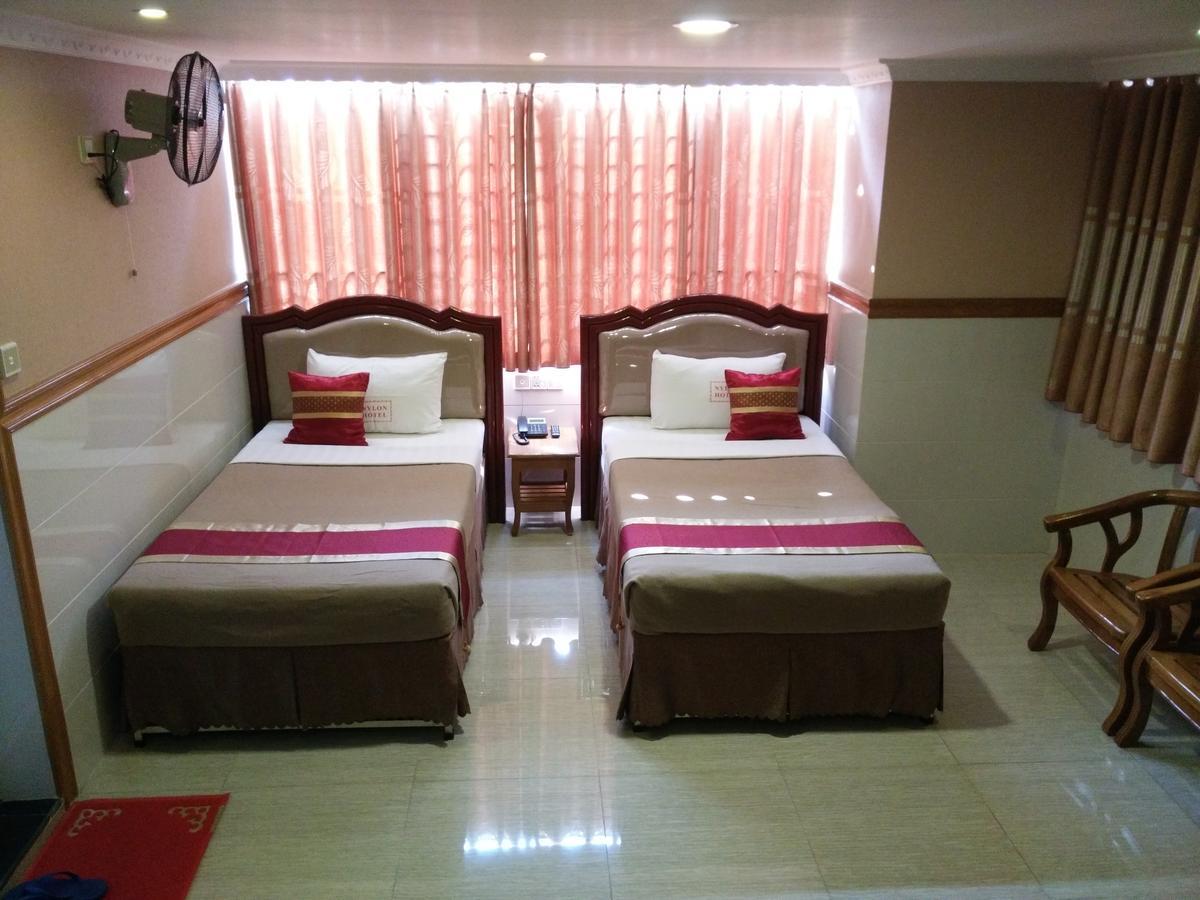Hotel Nylon Mandalay Exteriör bild